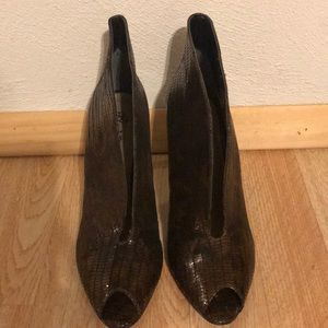 J. Renee Rilla Women’s high heels shoes size 8